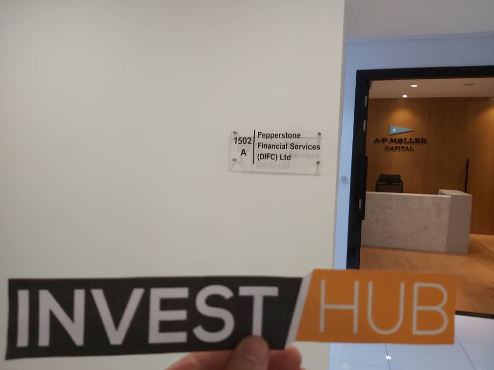 A picture of Invest-hub`s representative at Pepperstone`s Dubai office